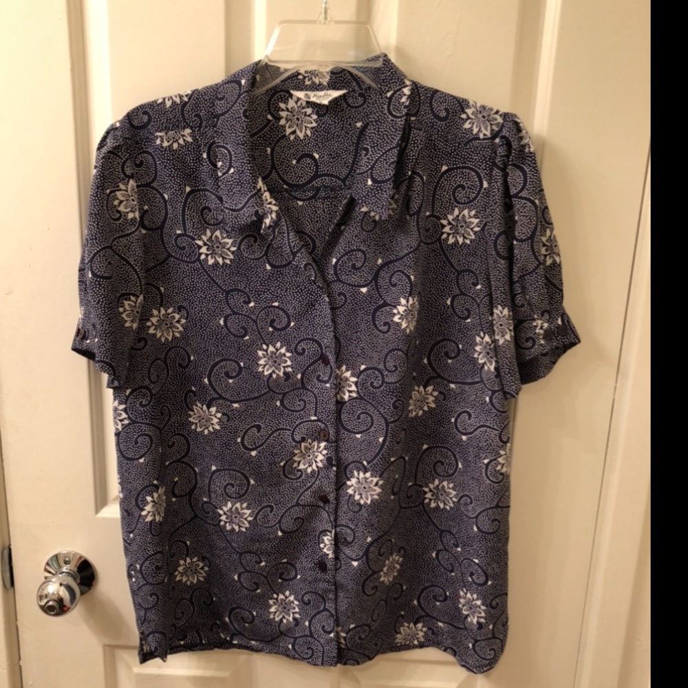 Vintage navy/white short sleeve button down blouse